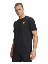 Remera de entrenamiento de manga corta, color negro, con cuello redondo acanalado y logo de Project Rock estampado en color dorado en el pecho.