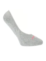 Medias invisibles de corte bajo color gris melange, con logo de la marca bordado en color rosado en la parte superior.