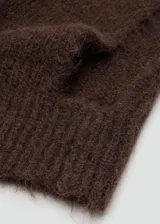 Gorro tipo pasamontañas de punto, color marrón oscuro, con diseño ajustado que cubre la cabeza y el cuello.