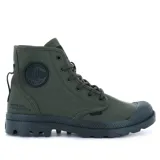 Botas de caña media Palladium Pampa Hi HTG Supply, color verde militar, confeccionadas en lona de algodón orgánico con detalles de caucho reciclado.