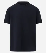 Remera de algodón marca Marfinno, de color azul marino con textura acanalada, corte slim, cuello redondo y manga corta.
