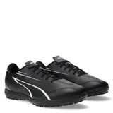Championes de fútbol 5 Puma Vitoria TT, color negro con detalles en blanco.