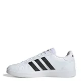 Championes urbanos Adidas modelo Grand Court Base 2.0, color blanco con las icónicas tres tiras laterales en negro. Presentan un diseño clásico de corte bajo con cierre de cordones y suela de goma resistente.