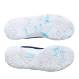 Championes de básquet Under Armour Jet 23, color negro y blanco.