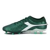 Championes de fútbol Diadora modelo Spot MD, color verde aguamarina con detalles en blanco. Presentan una textura geométrica en la superficie, cordones al tono y suela con tapones para césped.