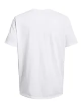 Remera de manga corta Under Armour, confeccionada en tejido de mezcla de algodón y poliéster con tacto firme y suave. Presenta cuello acanalado y un pequeño parche rectangular con el logo de la marca en el pecho.