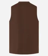 Musculosa básica de hombre, color blanco, con cuello redondo, sin mangas y pequeña etiqueta aplicada en el bajo.