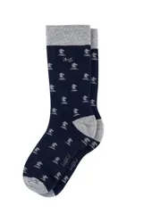 Medias de vestir azul marino con diseño de caballos de ajedrez en gris y puño gris.