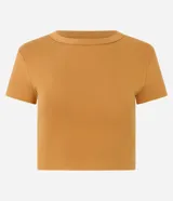 Blusa baby tee de algodón color mostaza, con moldería ajustada, cuello redondo y manga corta.