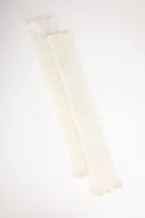 Calentadores de punto acanalado color crudo.