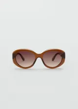 Lentes de sol con montura de pasta en color marrón translúcido, de diseño cuadrado y lentes con degradado.
