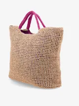 Bolso tipo tote grande confeccionado en papel tejido con trama calada estilo crochet, color beige, con asas de mano negras tejidas. Cuenta con interior forrado y bolsillo interno con cierre.
