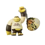 Llavero con forma de figura de gorila con lentes de sol y remera con el logo de la marca Sun Bum. Incluye dije redondo con imagen de persona surfeando y logo de la marca.