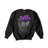 Buzo de cuello redondo color negro, con estampa frontal de la banda Black Sabbath en tonos violeta y gris.