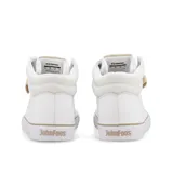 Zapatillas de caña media John Foos de ecocuero blanco y lona color crema, con isologo bordado en beige, cuello acolchado, cordones blancos y suela beige con contrafuerte de caucho recuperado.