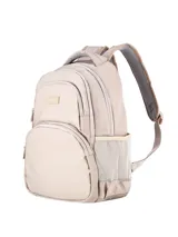 Mochila de diseño moderno y funcional en color verde militar, confeccionada en material resistente de acabado liso. Cuenta con un amplio compartimento principal con cierre, un bolsillo frontal de gran tamaño, bolsillos laterales de red elástica y correas ajustables acolchadas con material respirable en la parte trasera.