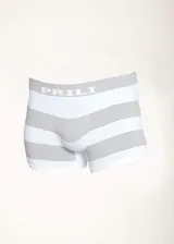 Boxer de microfibra sin costura con diseño de rayas horizontales en gris y blanco.