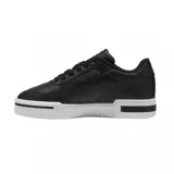 Championes Puma modelo CA Pro Classic II, de diseño urbano con plataforma, color blanco con detalles de logo en dorado.