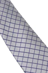 Corbatín color salmón de 5 cm de ancho.