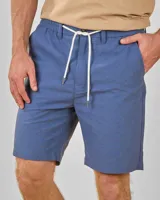 Bermuda azul de lino y algodón, con cintura elástica ajustable con cordón.