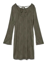 Vestido corto de manga larga con cuello redondo y textura ondulada en relieve. Presenta un diseño ajustado y fluido con acabado sutilmente traslúcido.