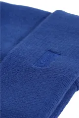 Gorro de lana Levi's modelo Beanie Small Batwing de color azul, confeccionado en tejido de punto con vuelta y detalle de parche frontal con logo tono sobre tono.
