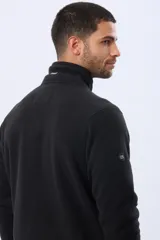Campera polar de abrigo azul marino, con cuello alto, cierre frontal y bolsillos laterales y en el pecho con cierre.