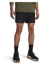 Short deportivo Under Armour de la colección Project Rock, color negro con detalles en verde oliva. Confeccionado en tejido elástico y ligero, cuenta con cintura elástica con cordón, bolsillos laterales y paneles de malla para mayor ventilación.
