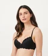 Soutien con base, modelo base, con relleno y decorado rústico.