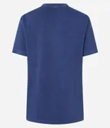 Remera azul de algodón con cuello redondo y mangas cortas. Estampado frontal con la leyenda "Kansas City Original Works House of Arts & Culture Fine Arts" en letras blancas.