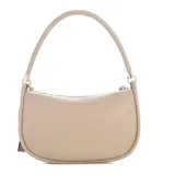 Cartera tipo hobo de la marca Guess, color taupe, con textura granulada, cierre superior y asa única con detalle trenzado. Incluye dije colgante con candado y logo metálico triangular en el frente.
