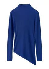 Jersey de punto canalé azul eléctrico, con cuello alto, manga larga y diseño ajustado.