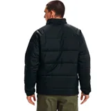 Campera Under Armour negra con cierre frontal y cuello alto. Logo de la marca en el pecho.