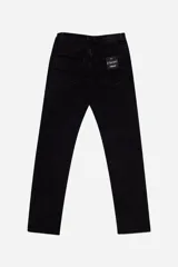 Pantalón jean de corte recto y tiro medio color negro con efecto lavado.