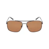 Lentes de sol INVU modelo IB12521C, con montura metálica color gris plomo y lentes polarizadas color marrón.