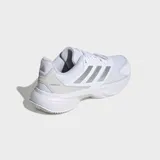 Championes deportivos Adidas modelo Courtjam Control 3, color blanco con tres franjas plateadas brillantes en los laterales. Presentan una construcción robusta con puntera reforzada y suela gruesa para soporte en canchas de arcilla.