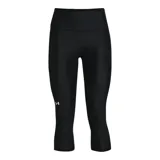 Calza capri deportiva Under Armour negra con logo blanco en la pierna izquierda.