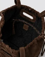 Cartera tipo tote de cuero color marrón, con diseño fruncido en la parte superior y abertura central para llevar en la mano. Presenta una silueta flexible y espaciosa.
