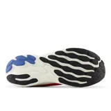 Championes de running New Balance Fresh Foam X 1080, color rojo con logo plateado y suela blanca con detalles en azul y negro.