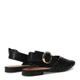Zapatos destalonados Bottero de cuero negro con diseño trenzado, punta cuadrada y hebilla metálica dorada en la tira trasera.