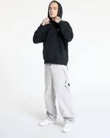 Buzo hoodie negro de la marca Nike Jordan, con logo Jumpman bordado en blanco en el pecho y bolsillo tipo canguro.