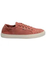 Zapatilla de estilo casual confeccionada en algodón orgánico color terracota, con suela de goma en tono crema y cierre mediante cordones al tono.