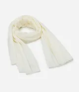 Pañuelo femenino de textura ligera, color blanco, con terminaciones de mini flecos en los extremos.