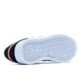 Championes de skate Öus modelo Cuoro, color negro con detalles en blanco y naranja. Presentan un diseño de perfil bajo con logo lateral, cordones jaspeados y suela con detalle naranja en el arco.