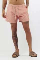 Short de baño con estampado tropical de hojas y loros, con cordón ajustable en la cintura.