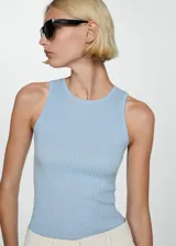 Top sin mangas de tejido de punto fino con textura acanalada, cuello redondo y diseño entallado al cuerpo.