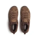 Championes de senderismo Merrell modelo Accentor 3, confeccionados en una combinación de gamuza y malla transpirable. Presentan un diseño robusto con puntera protectora, entresuela de espuma EVA para amortiguación y suela de goma con tracción adherente.