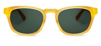 Lentes de sol Mr Boho modelo Jordaan, color miel con lentes grises.