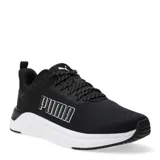 Championes deportivos Puma modelo Softride Astro T, color negro con suela blanca. Presentan parte superior de malla transpirable, logo Puma en el lateral y cordones con detalle moteado.