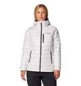 Campera técnica Columbia Titanium, modelo Arctic Crest, de diseño acolchado con tecnología Omni-Heat Arctic. Cuenta con capucha integrada, cierre frontal completo, bolsillo en el pecho y bolsillos laterales con cremallera, todos en color negro contrastante sobre la base blanca.